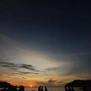 Berbagi tawa canda dan tempat wisata yang bagus d kunjungi
