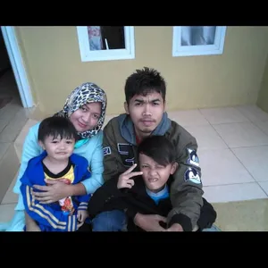 Berdagang 