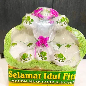 Memberi saat kita kekurangan adalah salah satu budaya sosial dimasyarakat dan jangan takut kita jadi kekurangan yakinlah disaat kita memberi dan sedekah saat kita kekurangan akan membawa rezeki berlimpah dihari yang akan datang salam santun