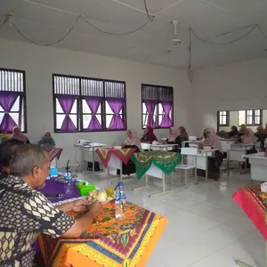 HARI PERTAMA SEKOLAH SETELAH LEBARAN