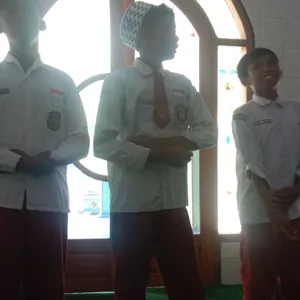 Belajar biar tambah semangat 