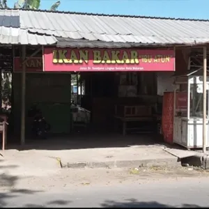 Jualan ikan bakar