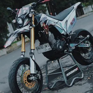 Supermoto style