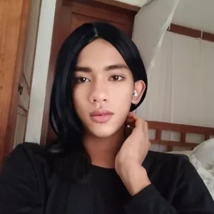 Dengarkan curhatku 