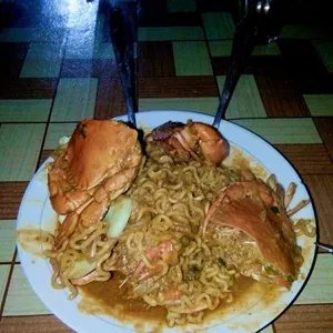 Dibalik rimba tumbuh cinta