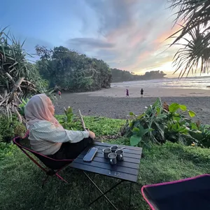 Liburan ke pantai