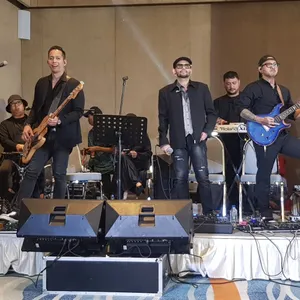Band Lokal Terbaik Sihh Ini..