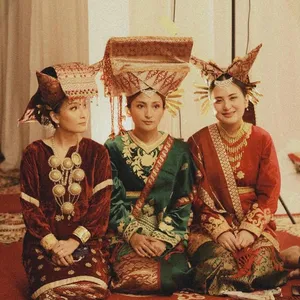 Cinto Nan Dilarang: Nikah Sesuku dalam Adat Minang