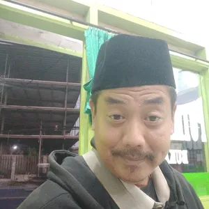 BULAN BIRU 