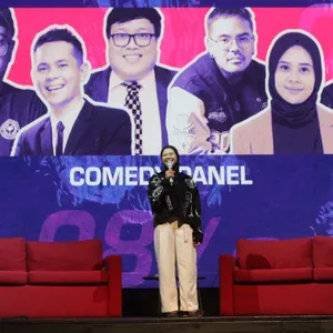 Mega Salsabila Standup Comedy Live at Kabinet Bayangin 