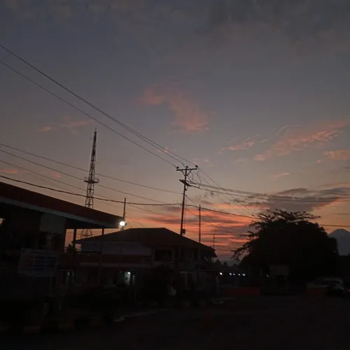 Gue sayang dia Tapi, dia di sayang Allah.