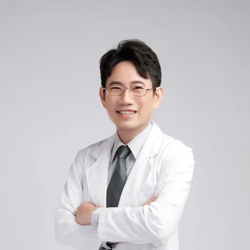 EP一週年 把自己的優勢跟專長整合一下，結合自己的興趣，勇敢去闖一闖 醫藥大小事Podcast　凱文藥師　劉又壬: 想法產生行動，行動產生習慣，把好的行動變成習慣，就能提高自己的成功機率