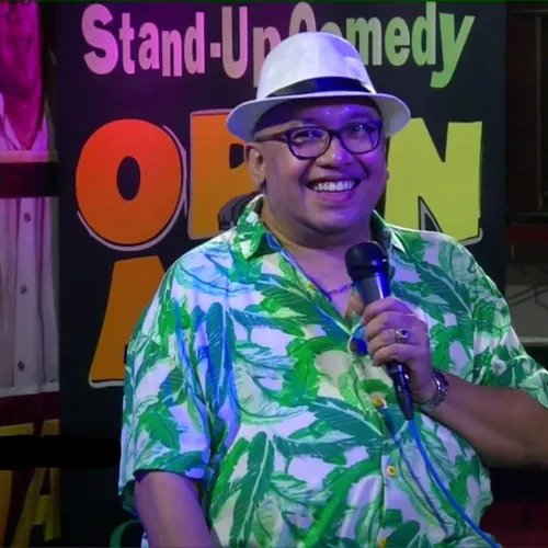 Buku Besar Stand Up Comedy Indonesia 