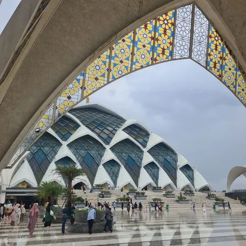 Hubungan Dunia Barat dan Islam di masa kini