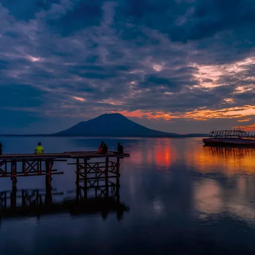 Sunrise di puncak Ileape 