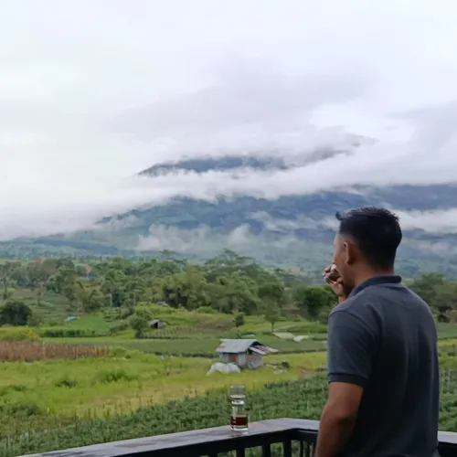 Viral!!! Wisata Goa Kopong