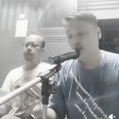 Cover lagu esok kan masih ada