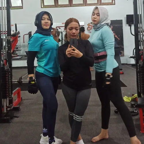 Olahraga gym untuk cewek