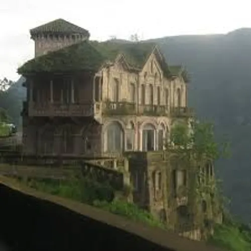 Hotel Del Salto - Tempat berhantu di tanah kutukan