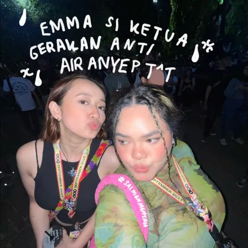Emma si ketua gerakan anti air anyep 🙅🏻‍♀️💧😷
