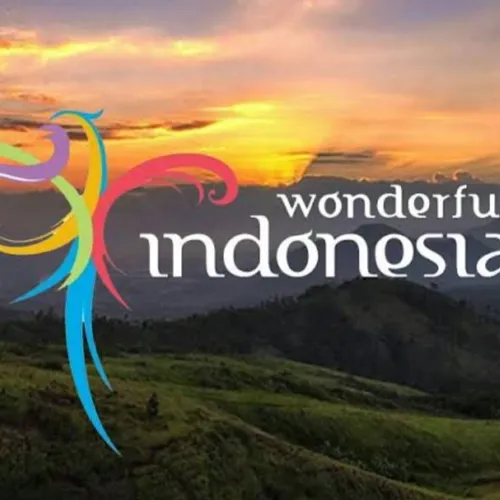 Upacara Adat "Larung Sesaji" dan "Kasada"