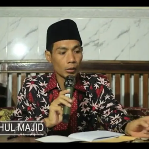 NGAJI BARENG USTADZ FATHUL MAJID 