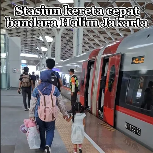 Perjalanan di stasiun kereta cepat 