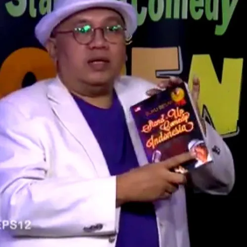 Buku Besar Stand Up Comedy Indonesia 