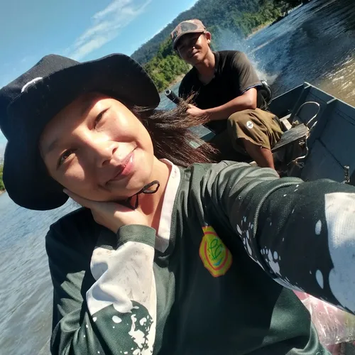 Berpetualang bersama istri