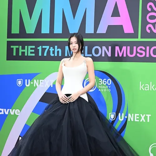 PERFORMANCE JENNIE RAHASIA COMEBACK