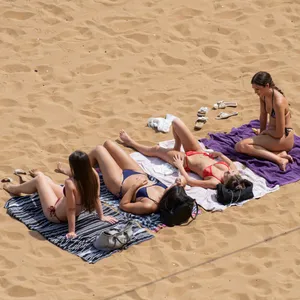 Tanning is back