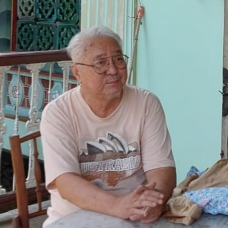 Ki Ananda - MENGGOSOK KEPINGAN TANAH LIAT