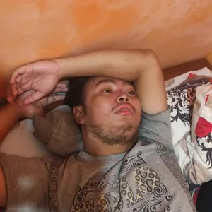 SEBUTKAN SATU TEMAN CINA